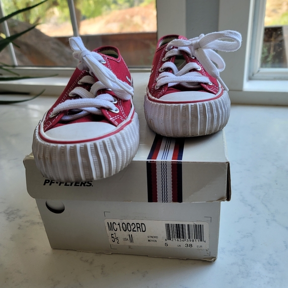 PF Flyers Sneakers - Picture 4 of 7